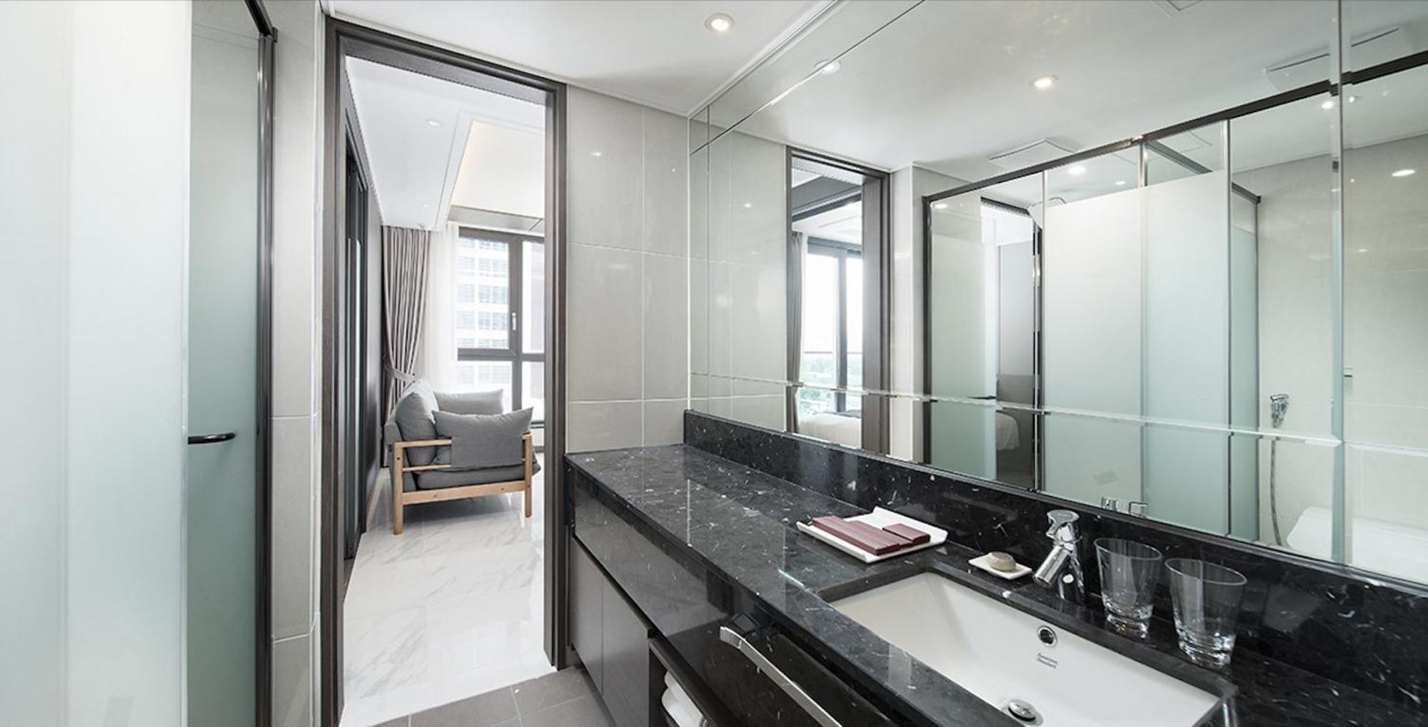Utop Boutique Hotel&Residence Кванджу Экстерьер фото